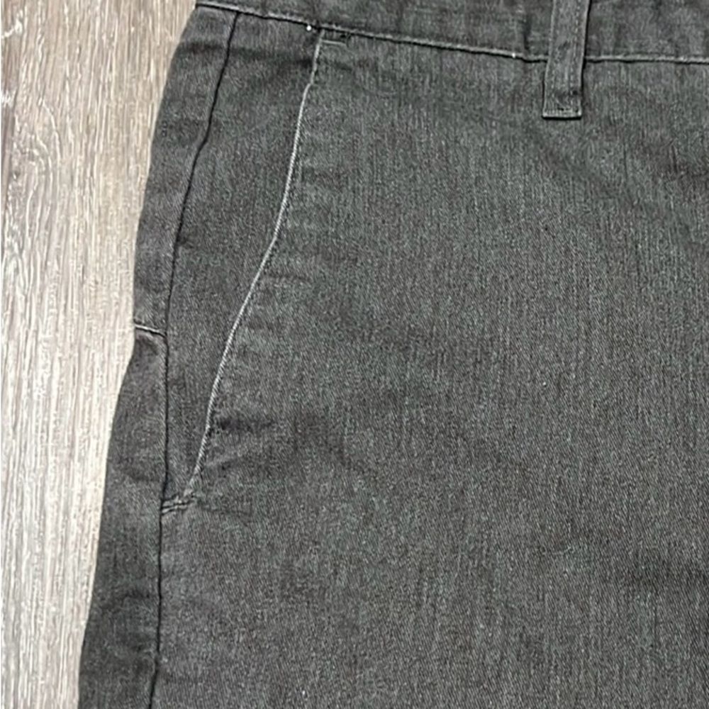 Volcom Gray Flat Front Shorts 10” Size 32 - image 4